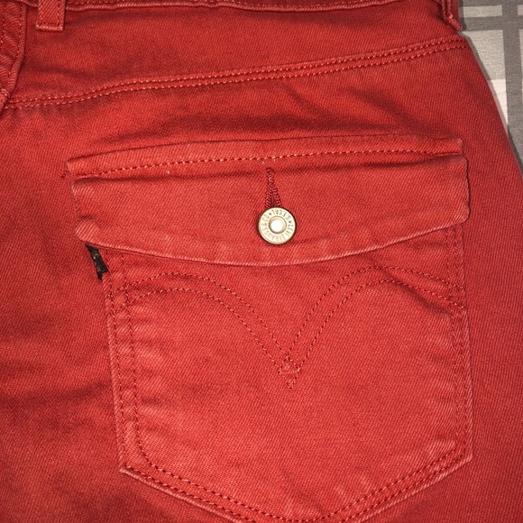 SOLD Levis women’s mid rise skinny rust color 8M - Picture 12 of 15